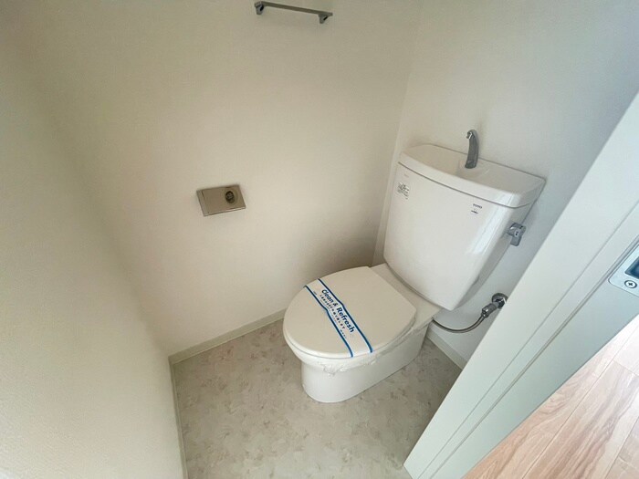 物件内観写真11　(トイレ)