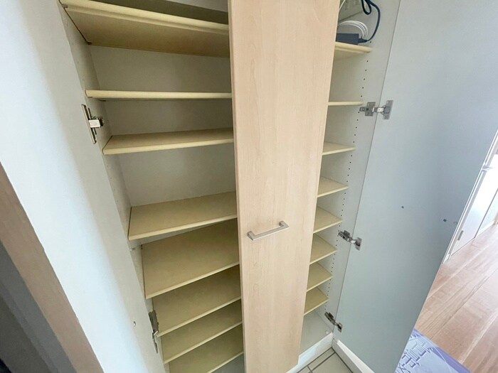 物件内観写真14　(靴箱)