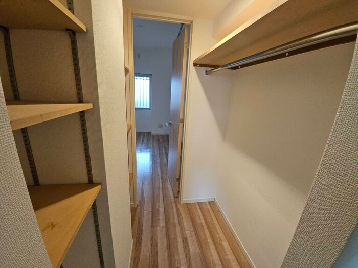 物件内観写真15　(収納)