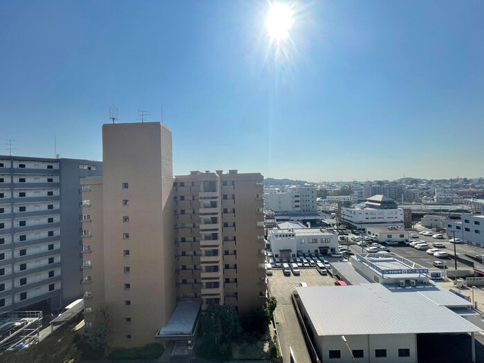 物件内観写真16　(室内からの展望)