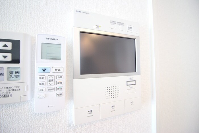 物件内観写真10　(廊下)