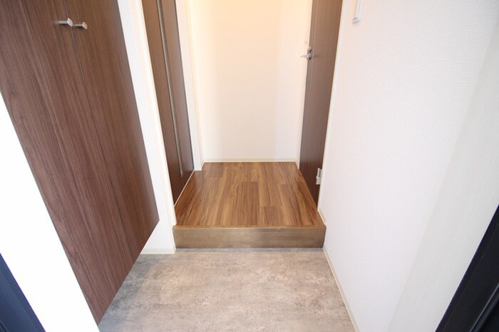 物件内観写真20　(玄関)