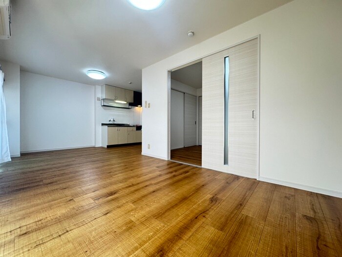 物件内観写真9　(居室)