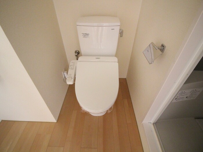 物件内観写真12　(トイレ)