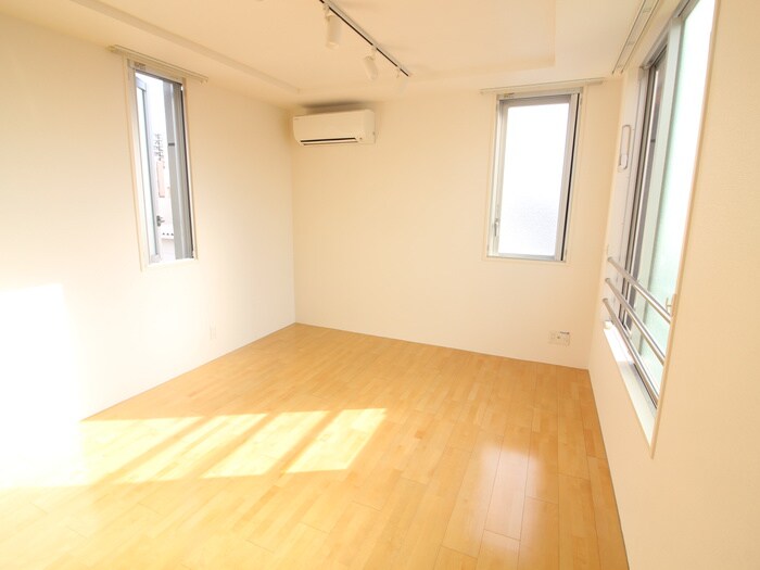 物件内観写真13　(居室)