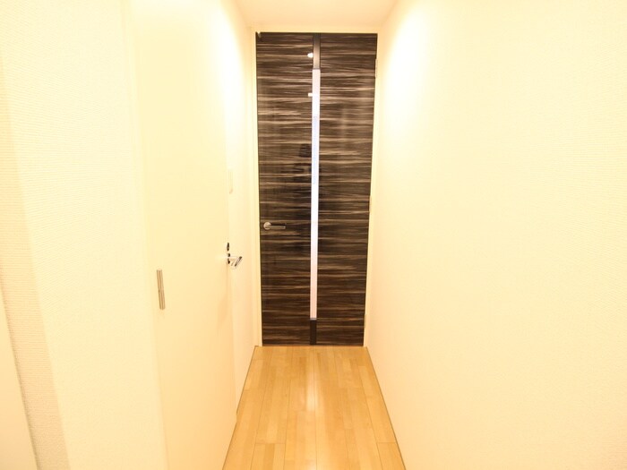 物件内観写真19　(廊下)