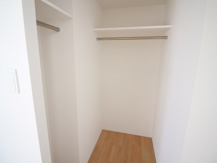 物件内観写真20　(収納)