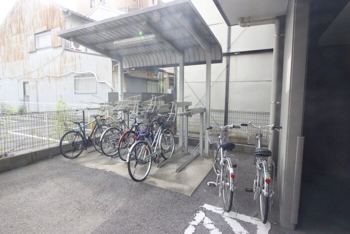 物件外観写真6　(駐輪場)