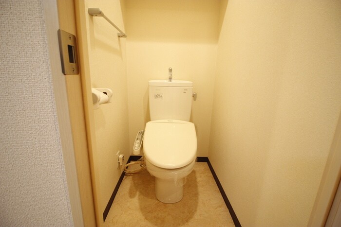 物件内観写真11　(トイレ)