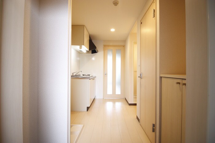 物件内観写真16　(廊下)