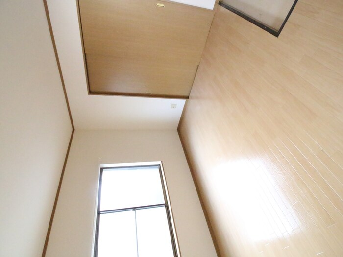 物件内観写真9　(居室)