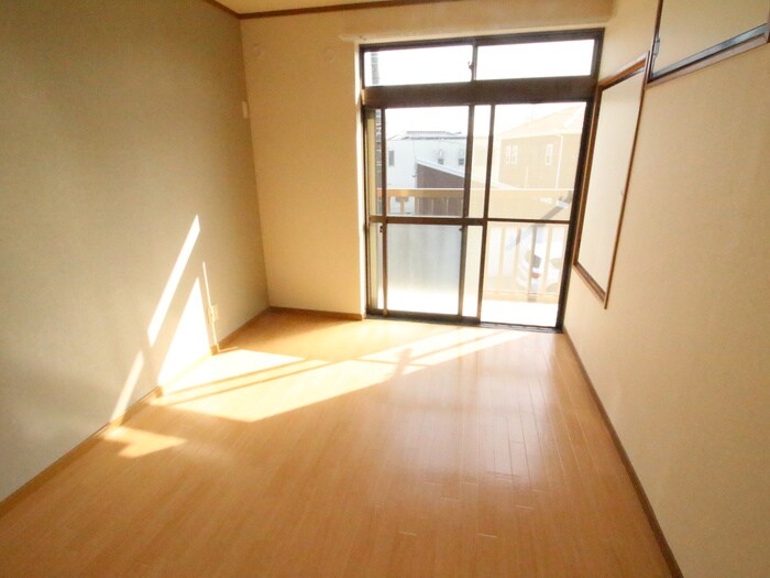 物件内観写真19　(居室)