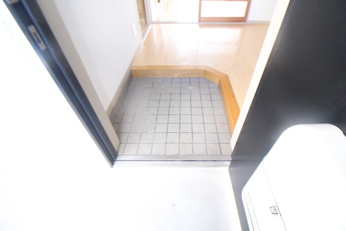 物件内観写真14　(玄関)