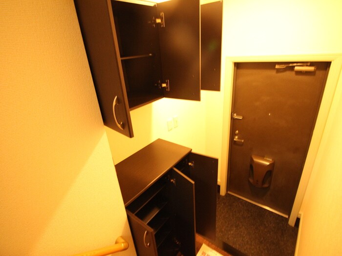 物件内観写真18　(靴箱)