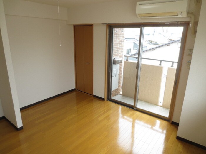 物件内観写真13　(居室)