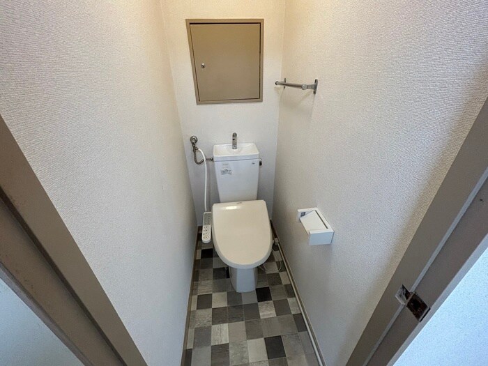 物件内観写真13　(トイレ)