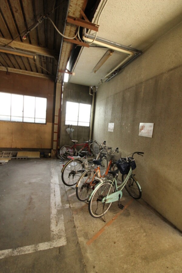 駐輪場