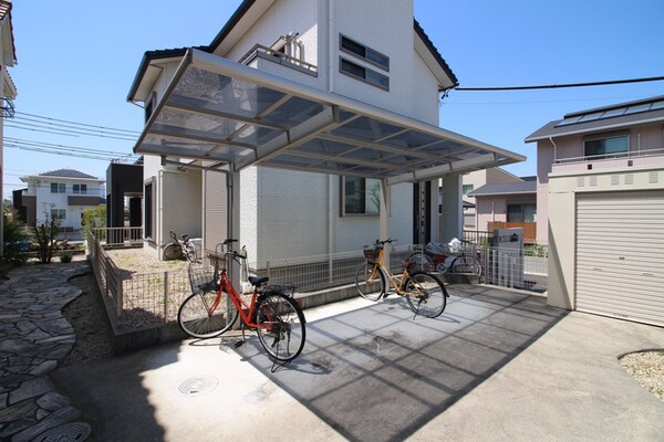 駐輪場