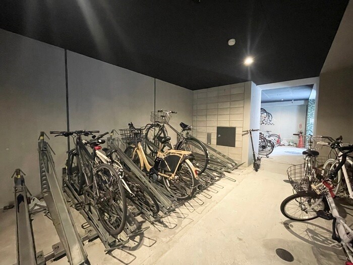 物件外観写真6　(駐輪場)