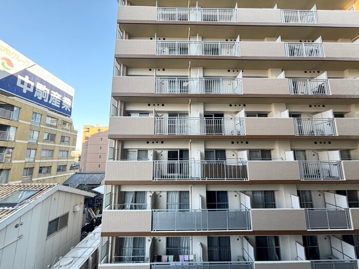 物件内観写真18　(室内からの展望)