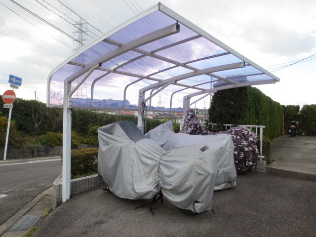 物件外観写真3　(駐輪場)