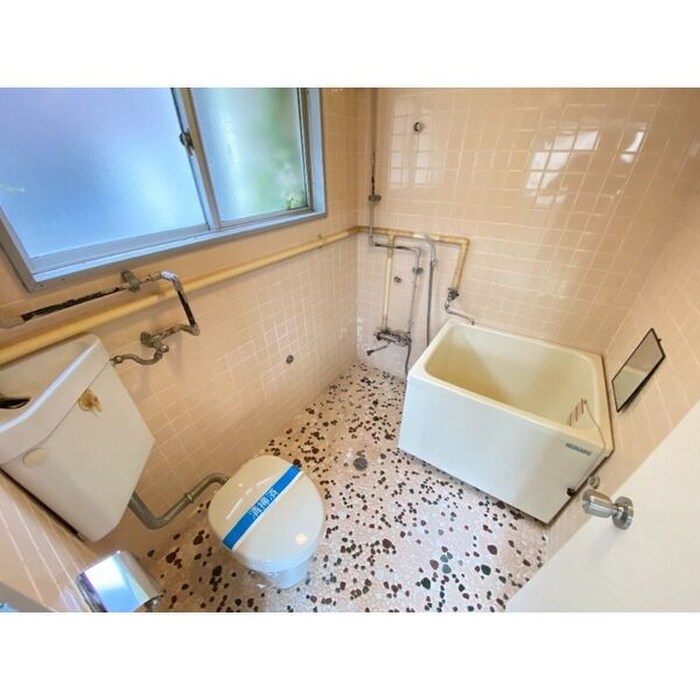 物件内観写真6　(トイレ)