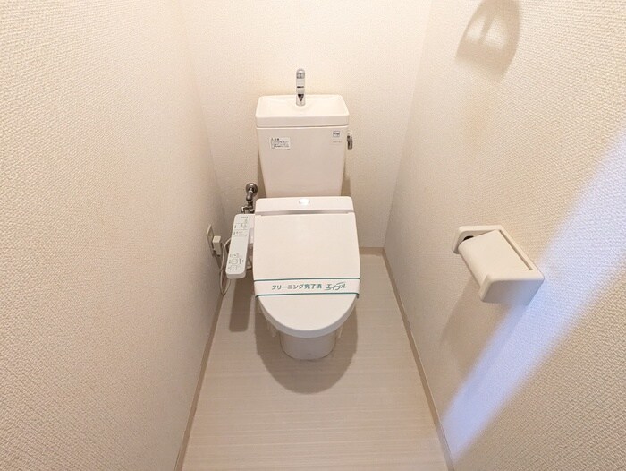 物件内観写真12　(トイレ)