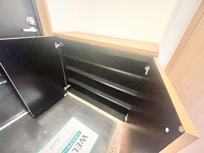 物件内観写真14　(靴箱)