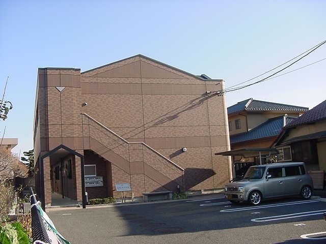 物件外観写真3　(駐車場)