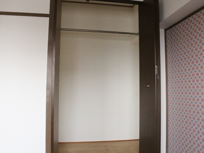 物件内観写真15　(収納)