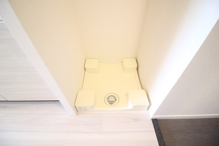 物件内観写真12　(洗濯機置場)