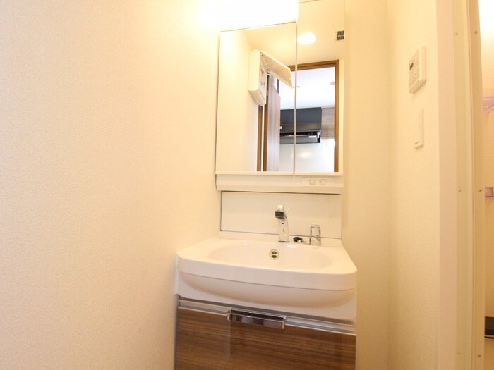 物件内観写真13　(洗面)