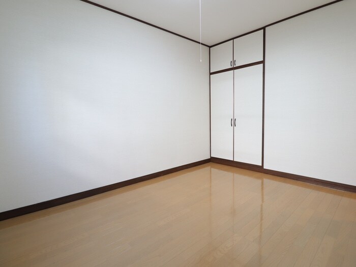 物件内観写真18　(居室)