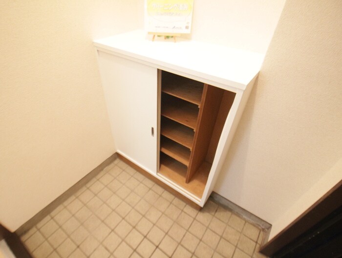 物件内観写真18　(靴箱)