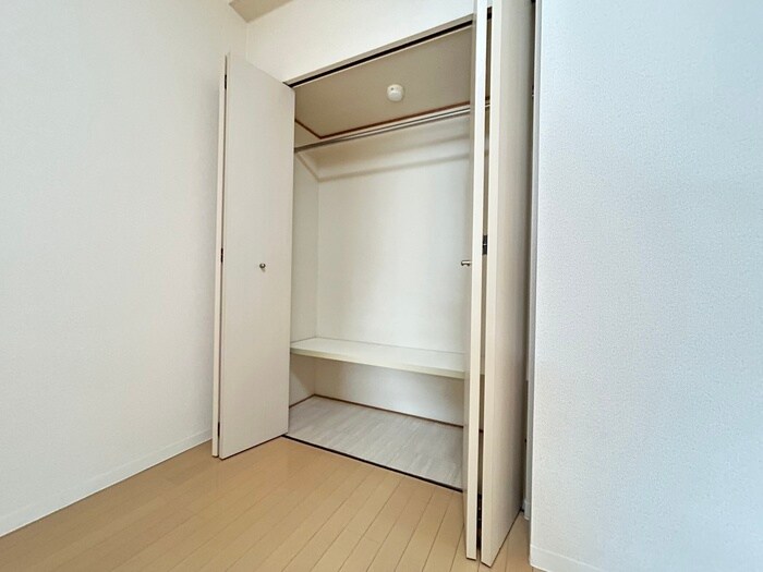 物件内観写真13　(収納)