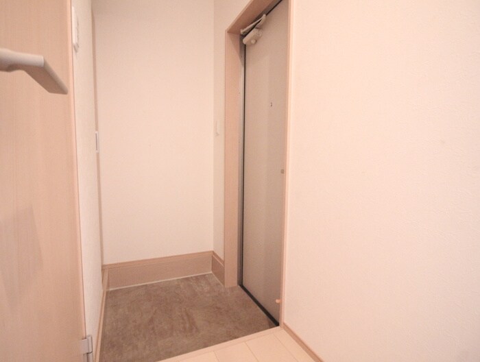 物件内観写真21　(玄関)