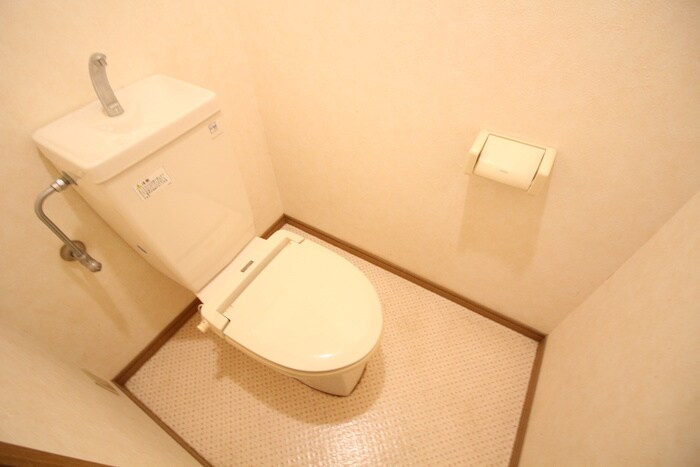 物件内観写真8　(トイレ)