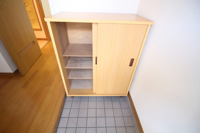 物件内観写真15　(靴箱)