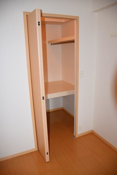 物件内観写真10　(収納)