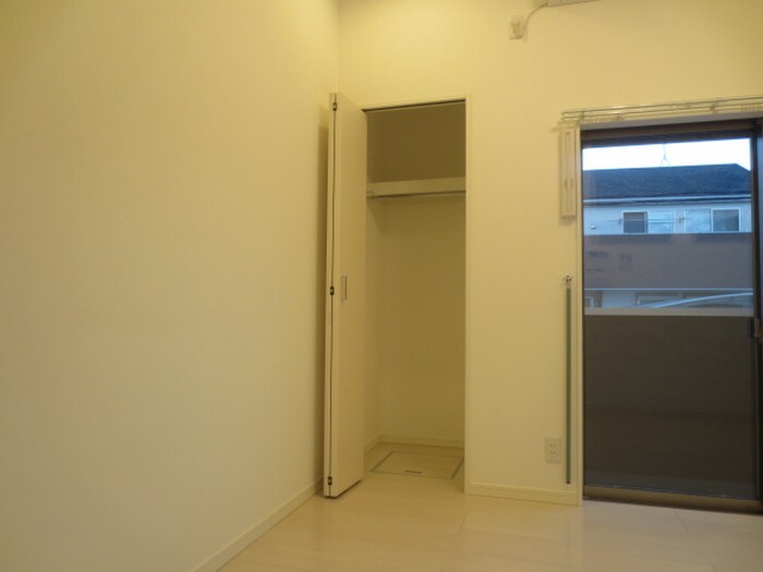 物件内観写真6　(収納)