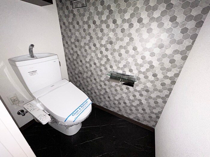 物件内観写真12　(トイレ)