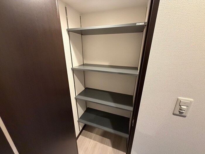 物件内観写真15　(靴箱)
