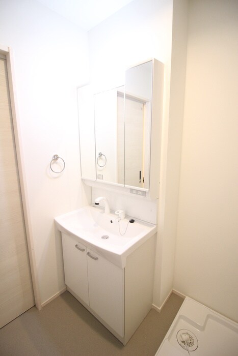 物件内観写真13　(洗面)