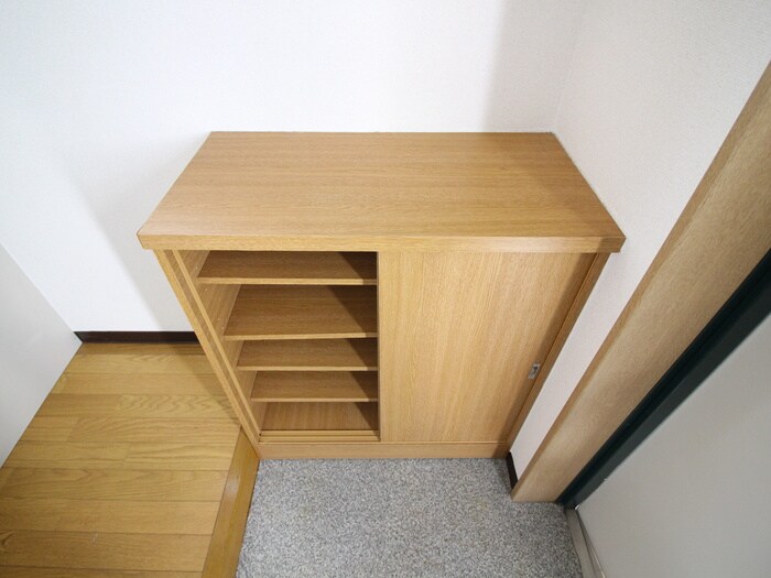 物件内観写真8　(靴箱)