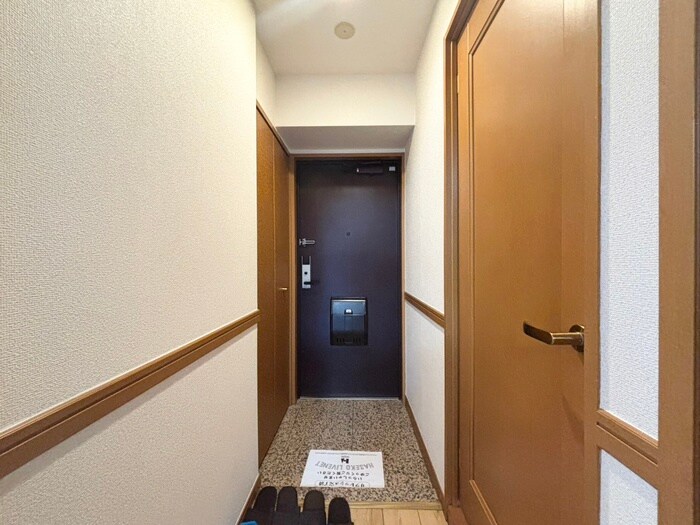 物件内観写真16　(廊下)