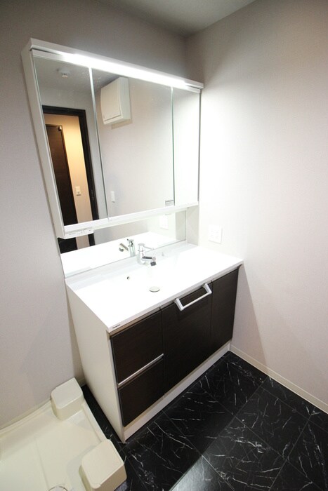 物件内観写真12　(洗面)