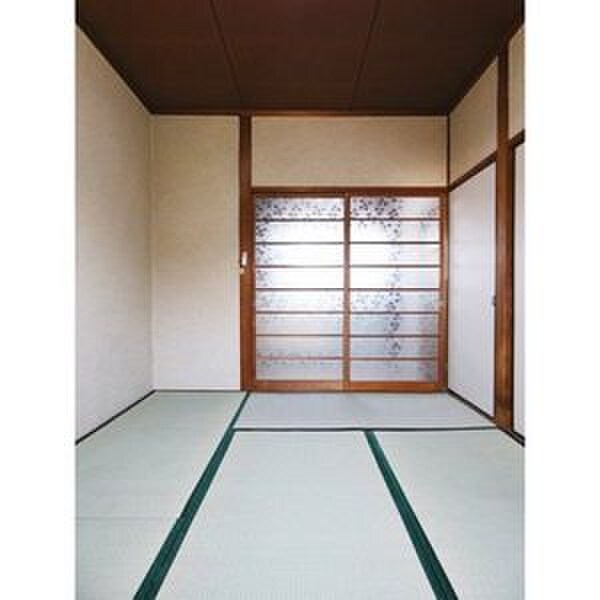 物件内観写真2　(居室)