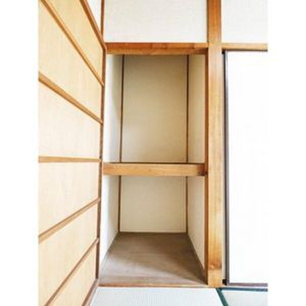 物件内観写真8　(収納)