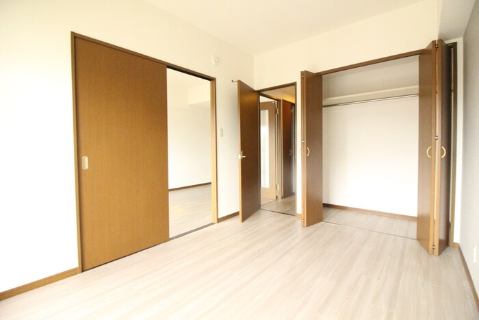 物件内観写真8　(居室)