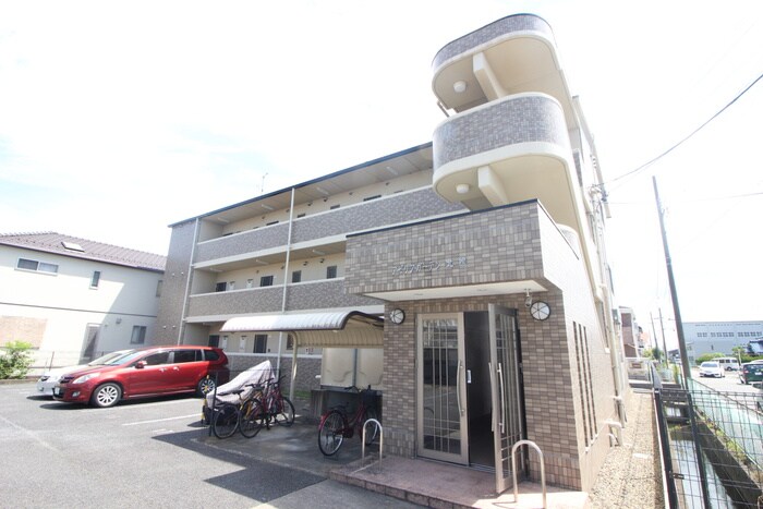 物件外観写真5　(外観写真)